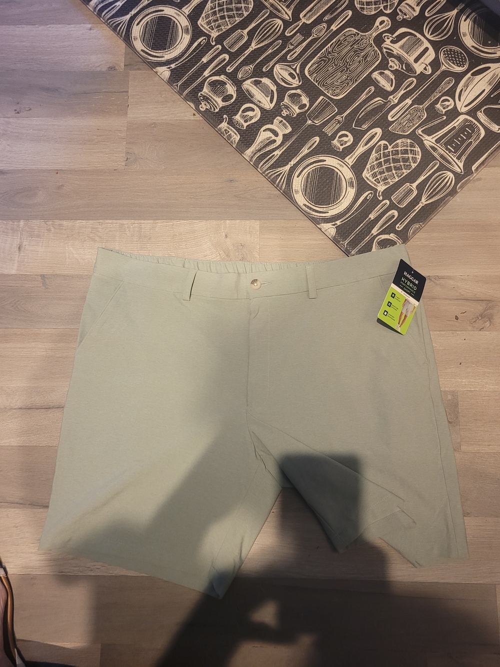 Haggar Hybrid Performance Shorts 9" Inseam 42W Nwt